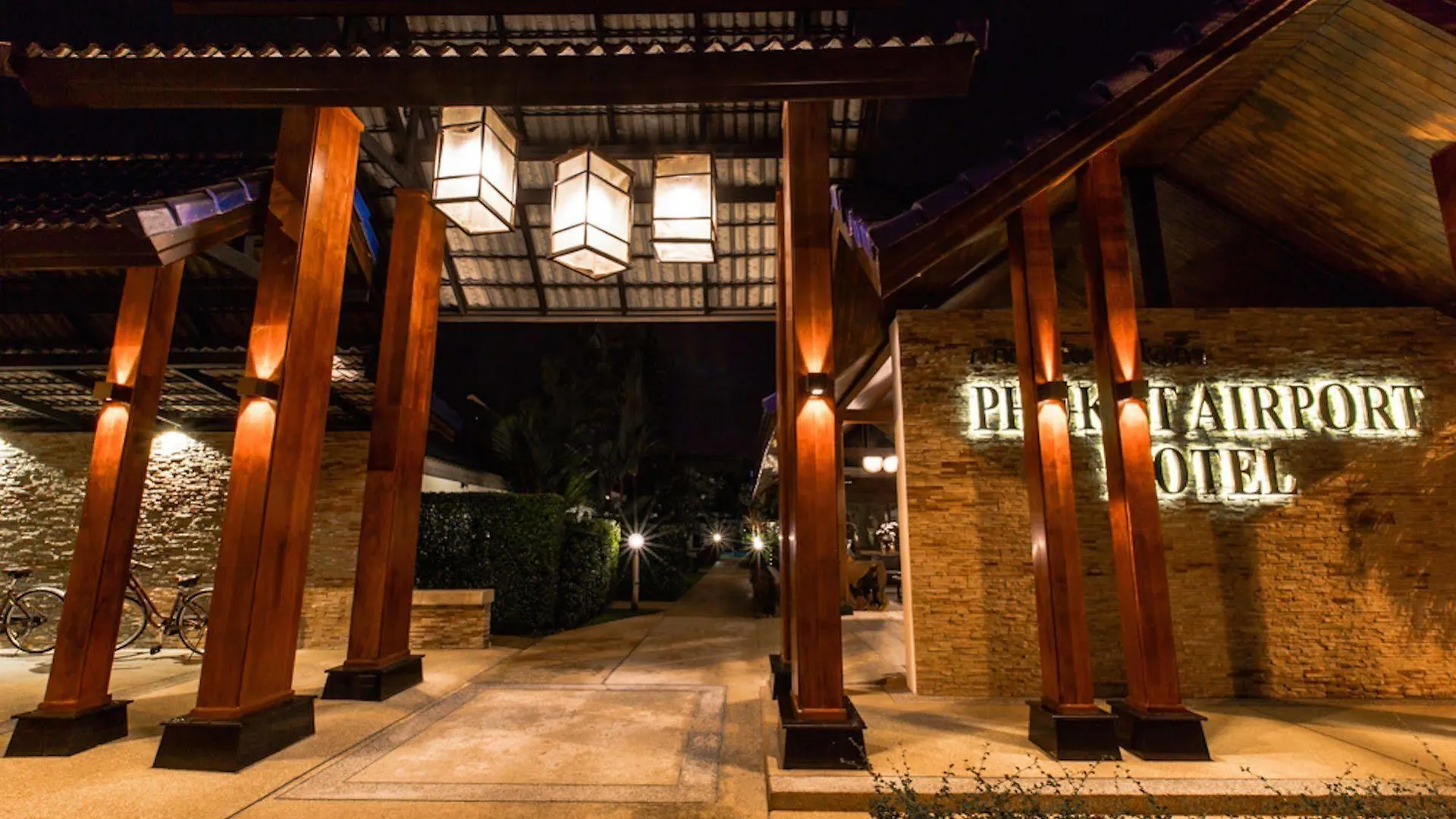 Airport Resort Phuket Nai Yang Beach