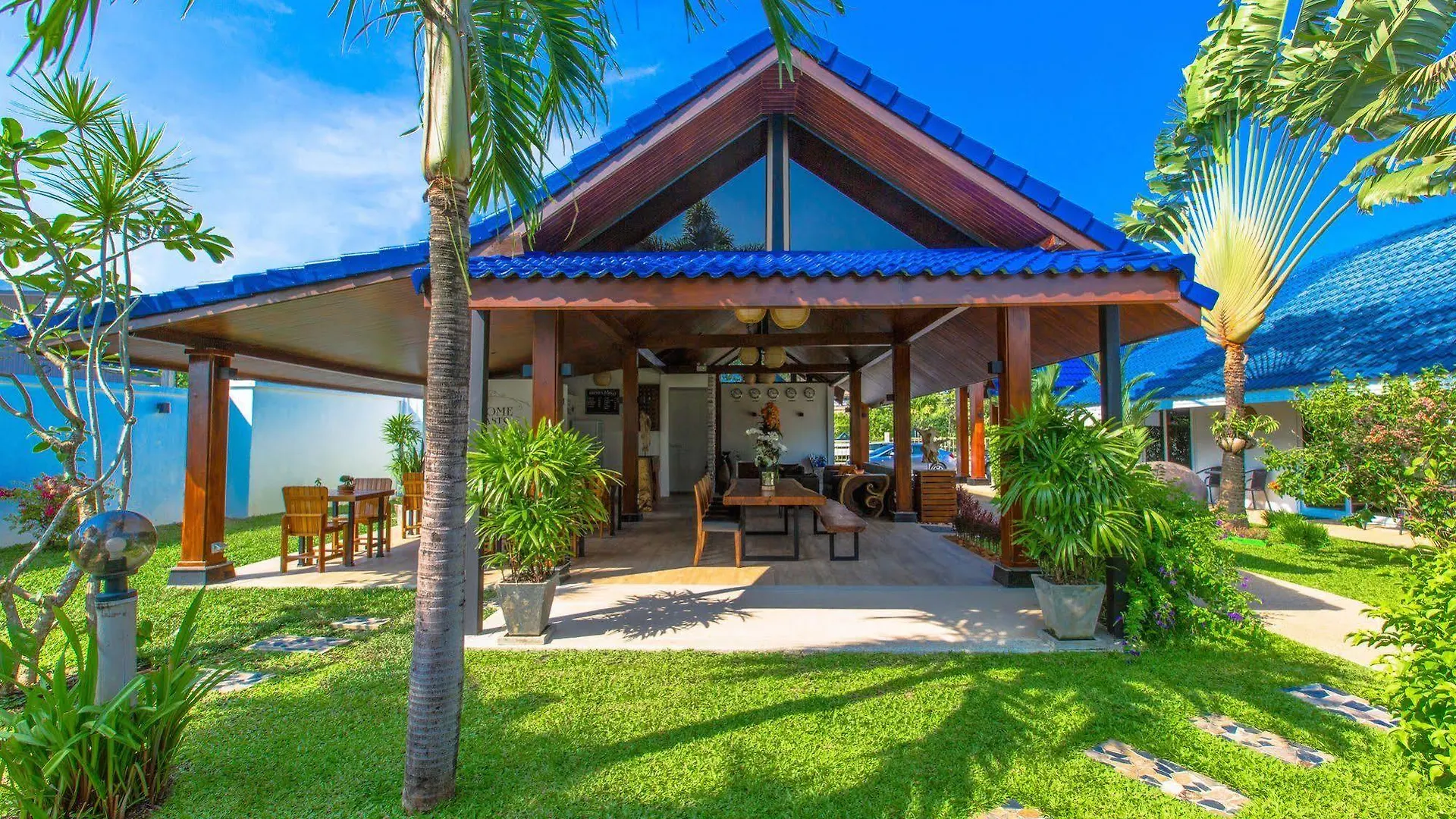 Airport Resort Phuket Nai Yang Beach
